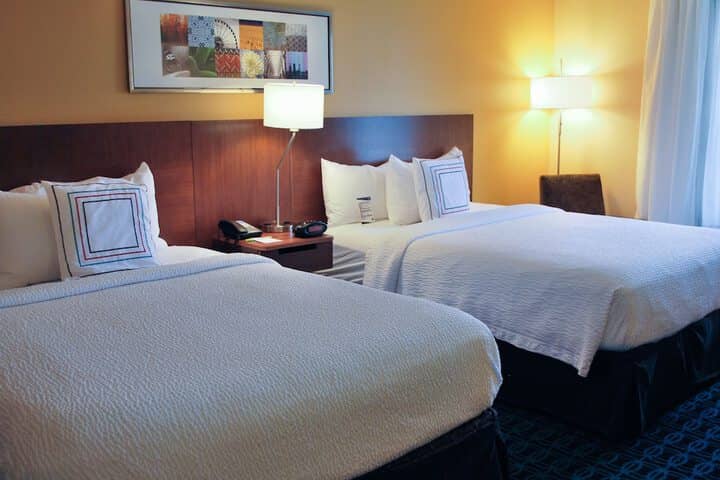 Room 3 of 28