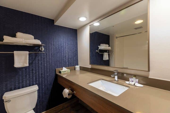 Room 30 of 49
