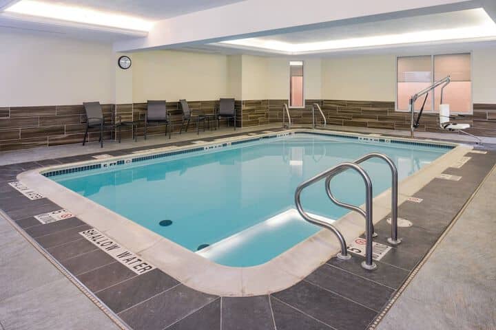 Pool 14 of 25