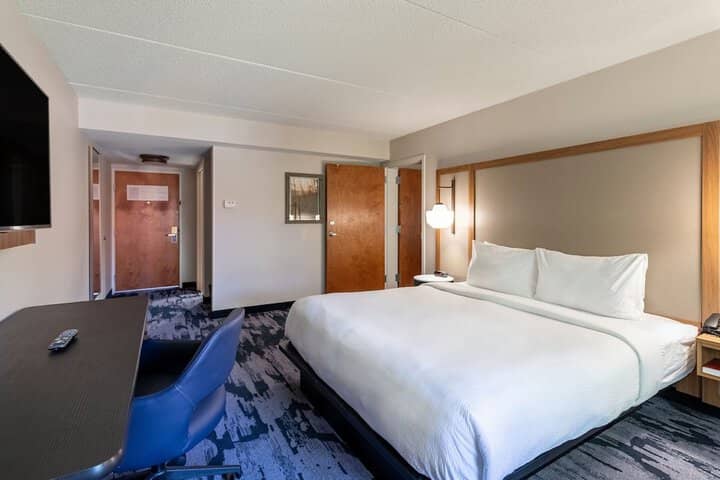 Room 19 of 49