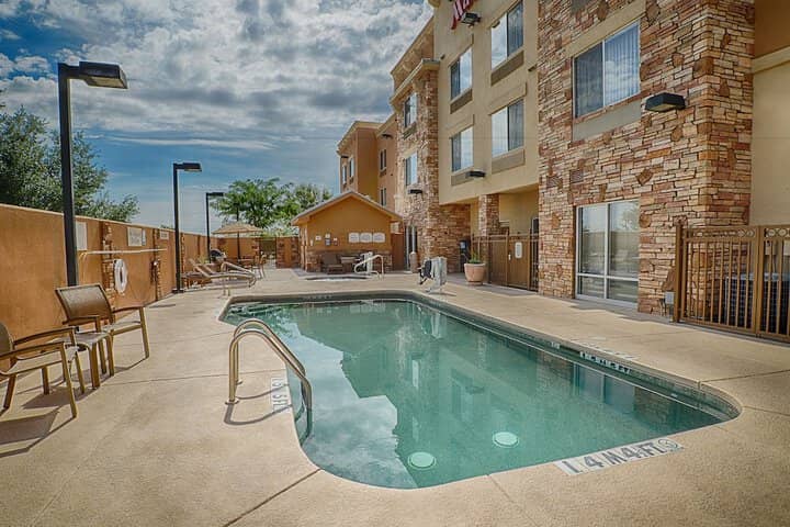Pool 20 of 37