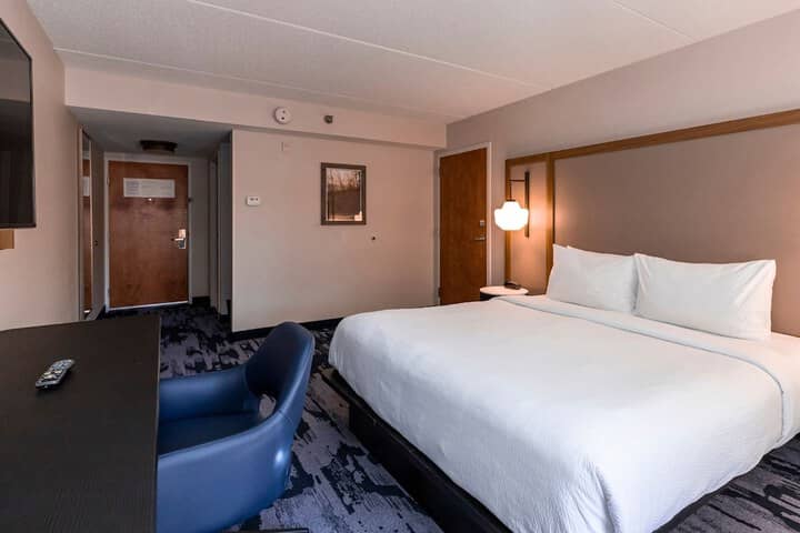 Room 12 of 49